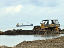 Pakar Dorong Studi Kelayakan Soal Keran Penjualan Barang Hingga Luar Negeri Pasir Laut