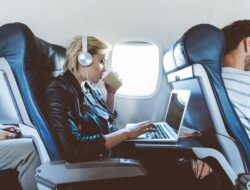 Pilot Ungkap Alasan Penumpang Harus Aktifkan Gaya Pesawat