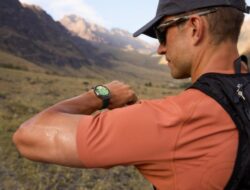 Smartwatch Fashionable Di Akurasi yang Presisi Sebagai Advanced Sports dan Daya Konsisten Baterai Hingga 21 Hari