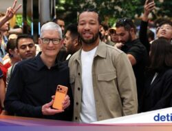 Apple Siapkan Penerus CEO Regu Cook