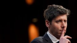 CEO OpenAI Tegaskan Pusat Data Ke Luar Angkasa Tidak Masuk Akal