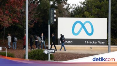 Karyawan Meta Curhat Dihantui Surat Pemecatan Karyawan Bersama Zuckerberg