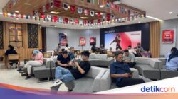Registrasi SIM Card Biometrik Resmi Diterapkan, Begini Suasananya