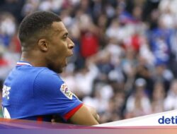 Mbappe Lebih Baik Bersama Messi dan Ronaldo, Ini Buktinya