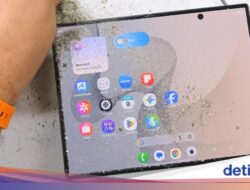 Galaxy Z Fold 8 Disiksa Pasir dan Ditekuk, Hasilnya Bikin Kaget